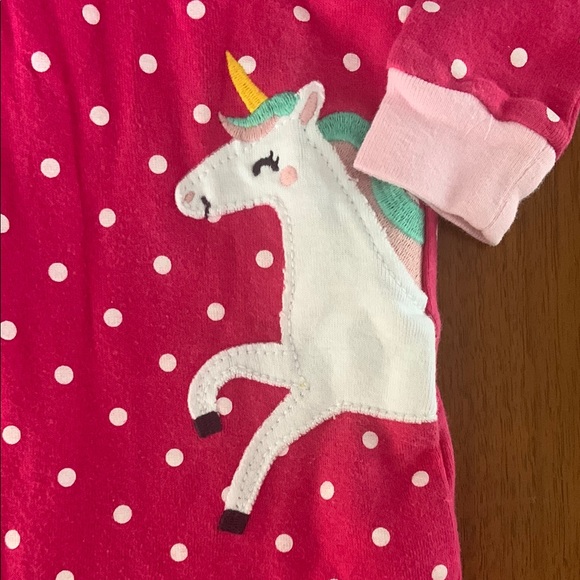 🍊5/$25 Carter's Pink and White Footies with Unicorn Design size 12m - Picture 6 of 8